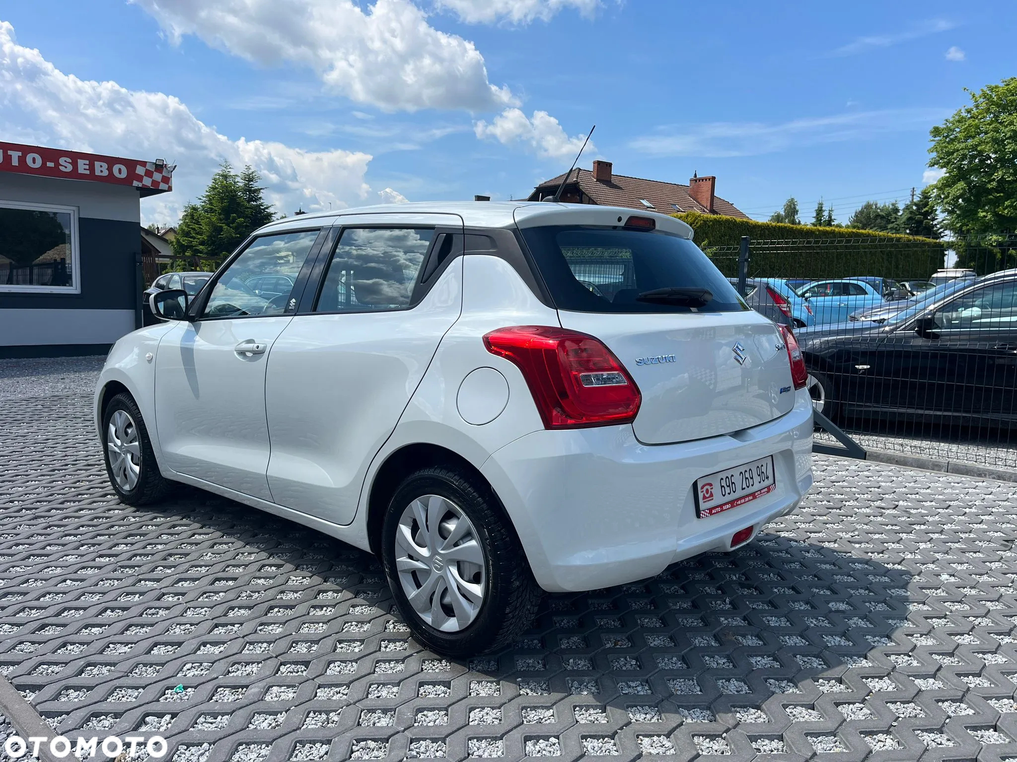 Suzuki Swift 1.2 Dualjet SHVS Premium - 12