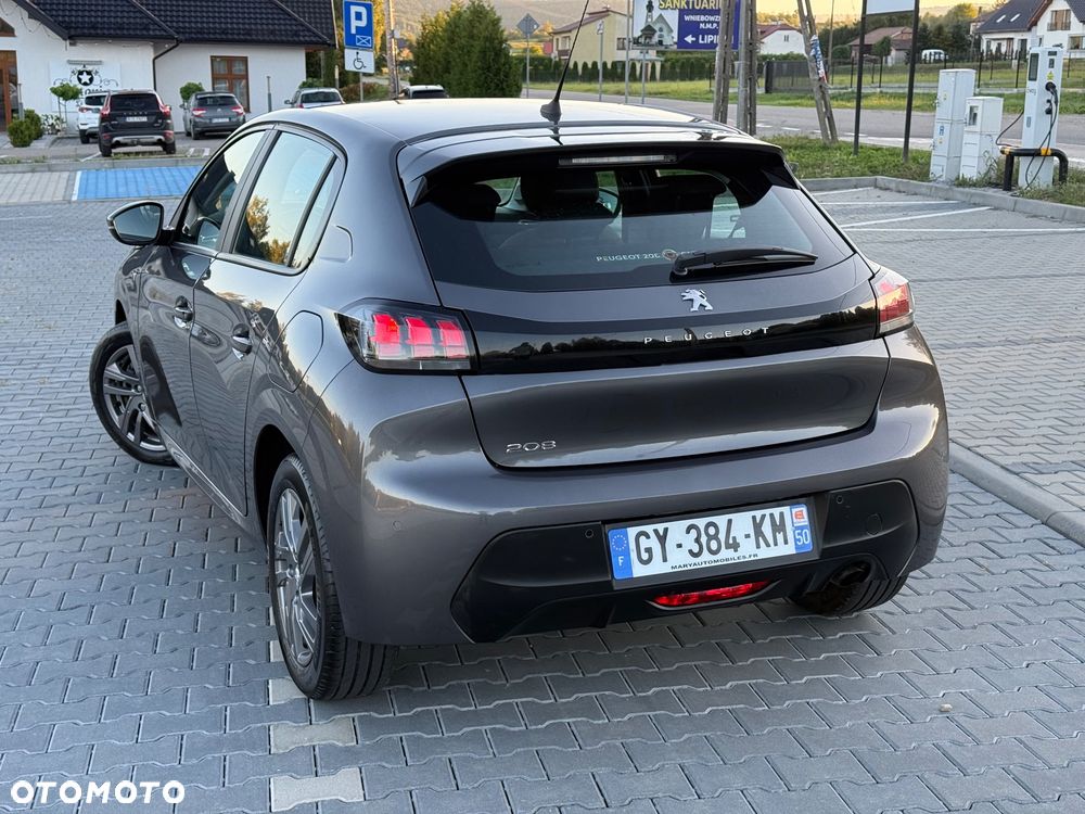 Peugeot 208 - 6