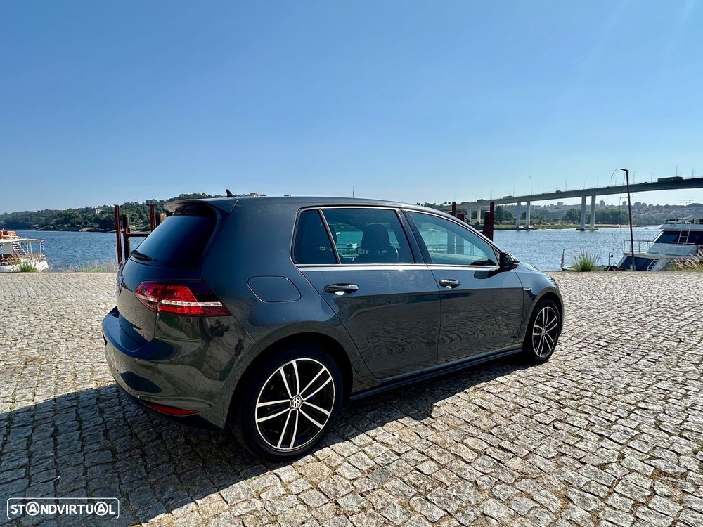 VW Golf - 4