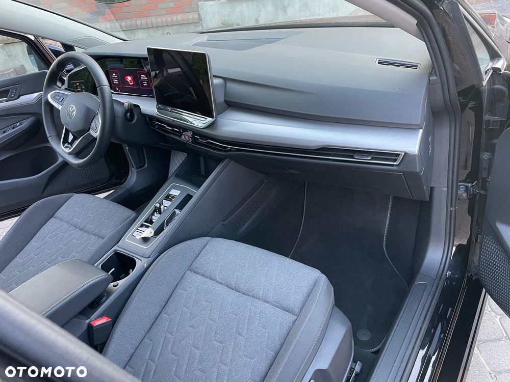 Volkswagen Golf - 10