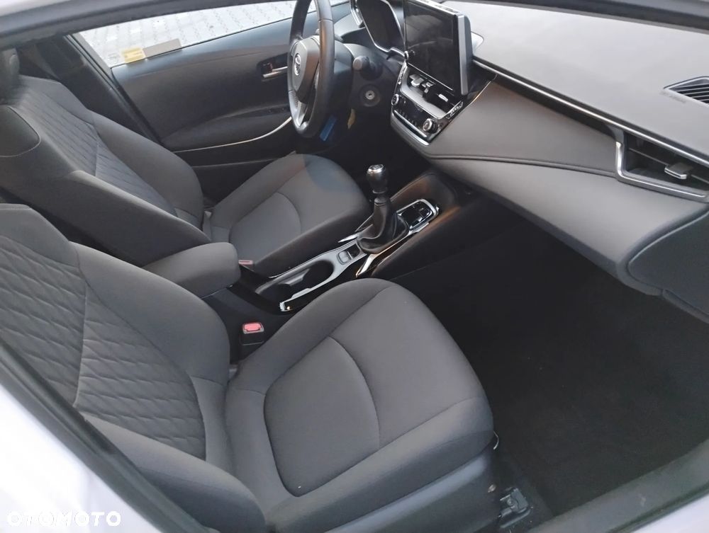 Toyota Corolla - 9