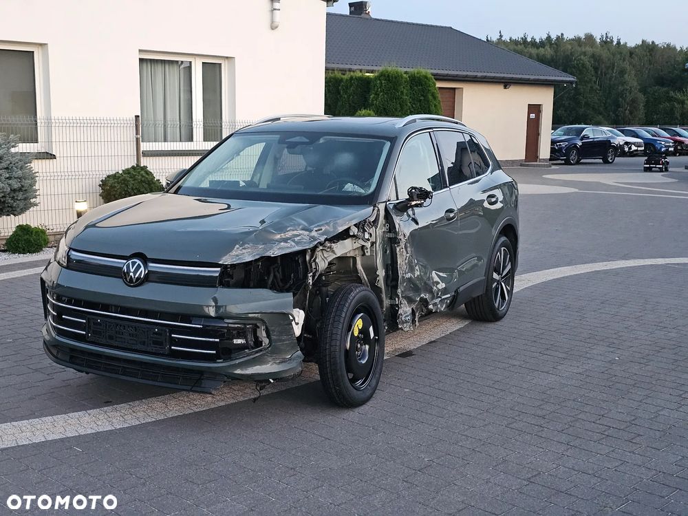 Volkswagen Tiguan 1.5 eTSI Elegance DSG - 5
