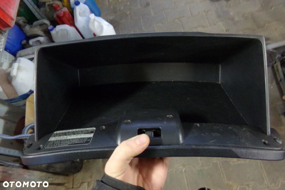 Schowek półka kieszeń Toyota Corolla Verso E12 - 2