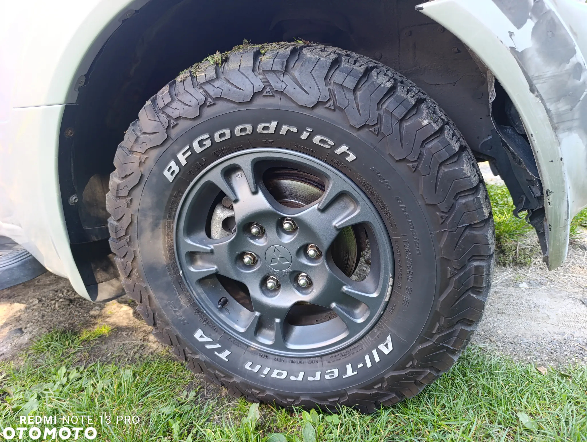Mitsubishi Pajero - 22