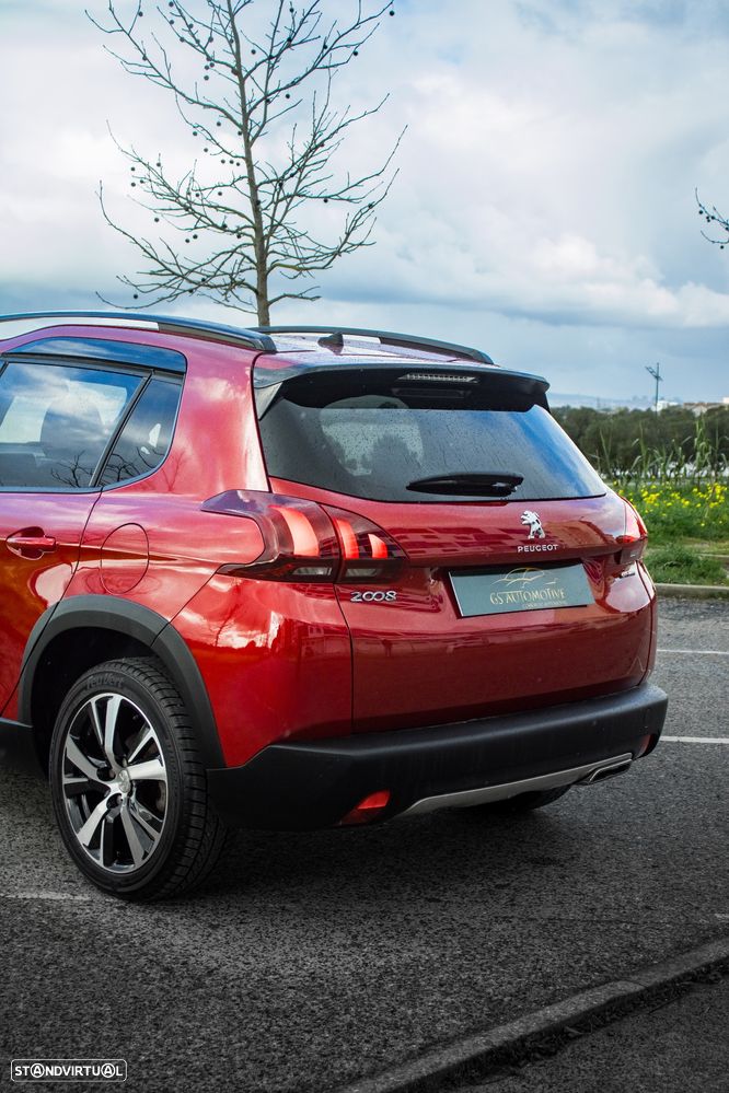 Peugeot 2008 PureTech 110 Stop&Start GT-Line Edition - 4