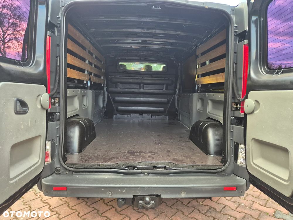 Renault Trafic - 12