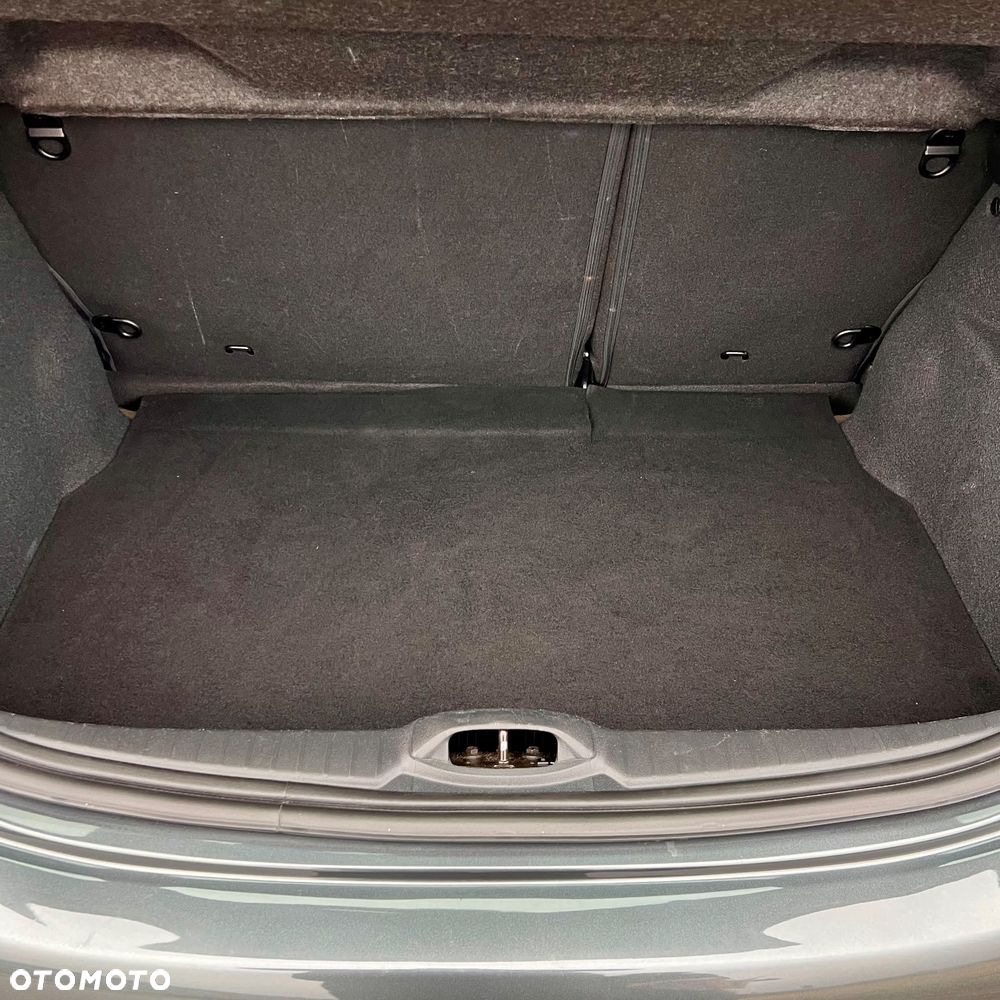 Peugeot 208 82 PureTech Style - 24