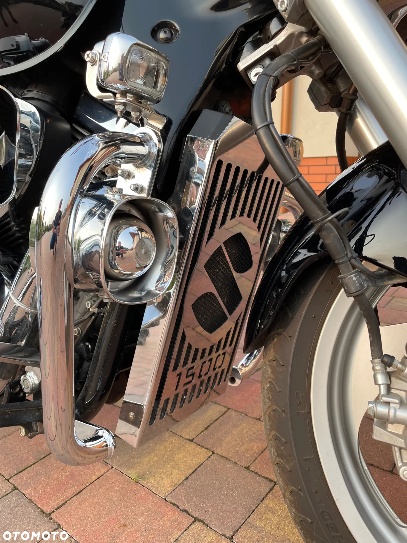 Suzuki Intruder - 13