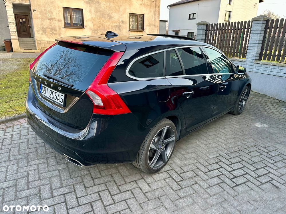 Volvo V60 D4 Geartronic Momentum - 3