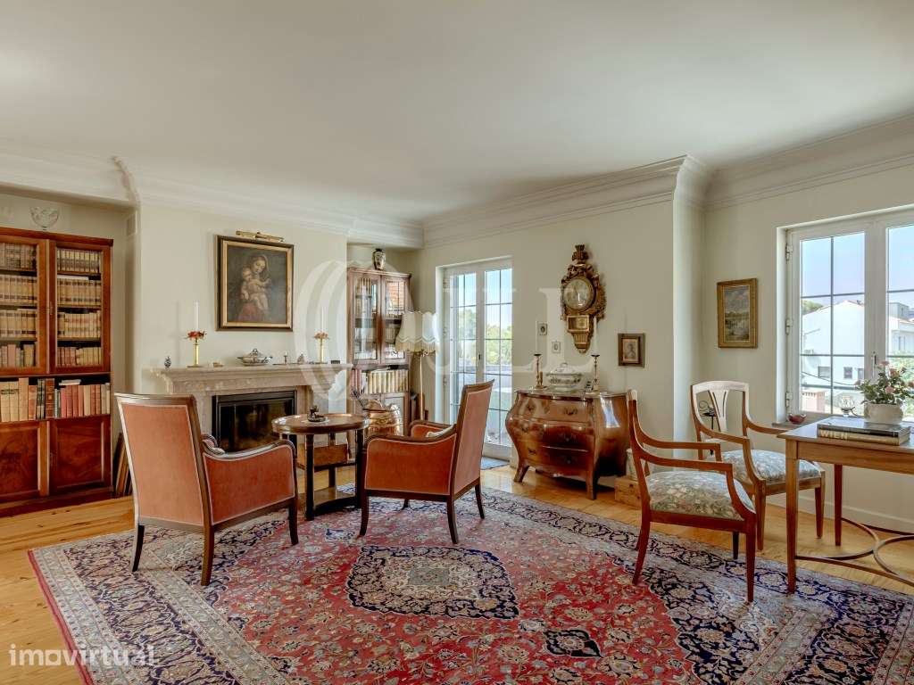 Apartamento T6 duplex, no centro histórico de Cascais - Grande imagem: 3/40