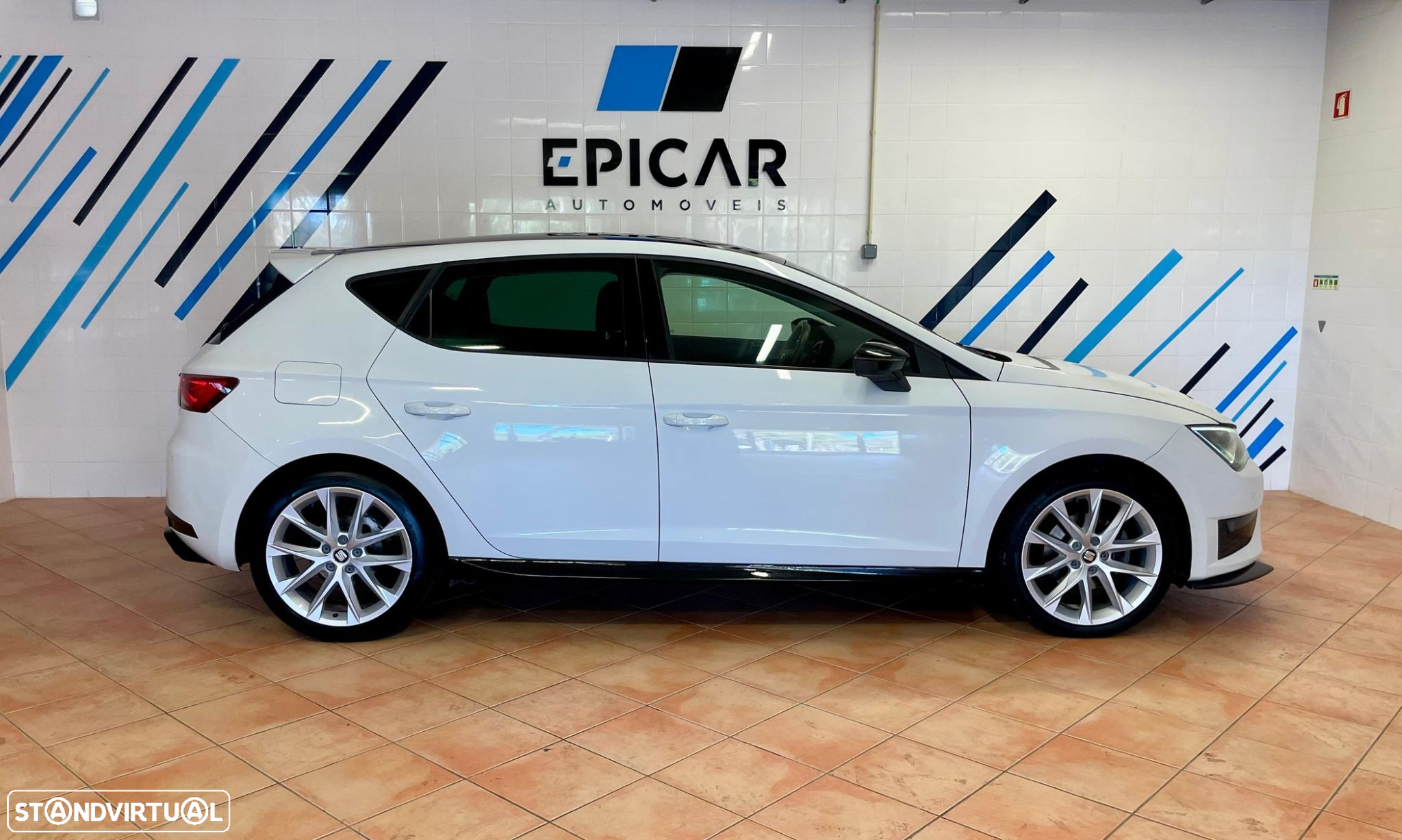 SEAT Leon 2.0 TDI DPF S&S FR - 6