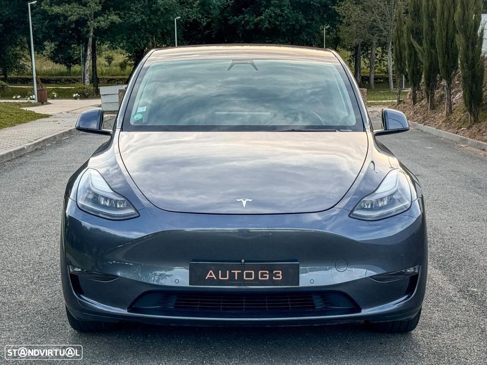 Tesla Model Y Long Range Dual Motor AWD - 2