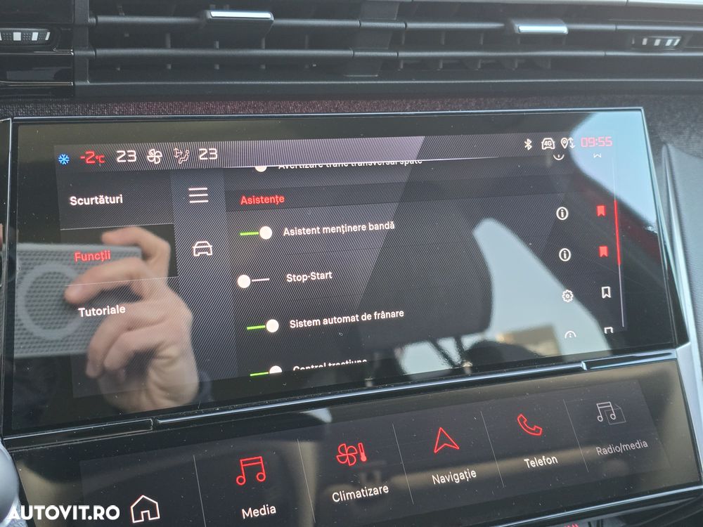 Peugeot 408 1.2L PureTech 130 S&S EAT8 Allure - 30