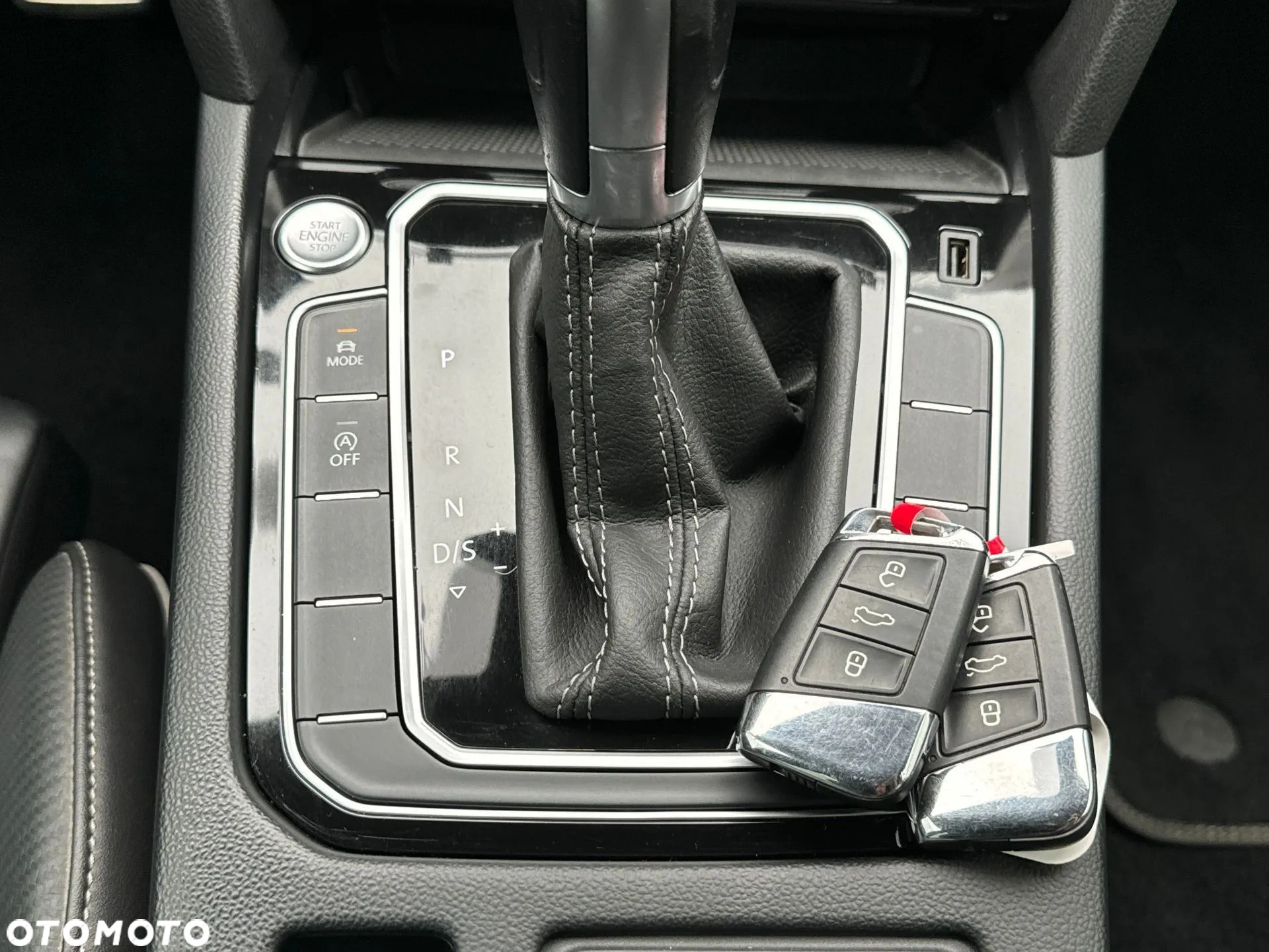 Volkswagen Arteon 2.0 TSI DSG R-Line - 19