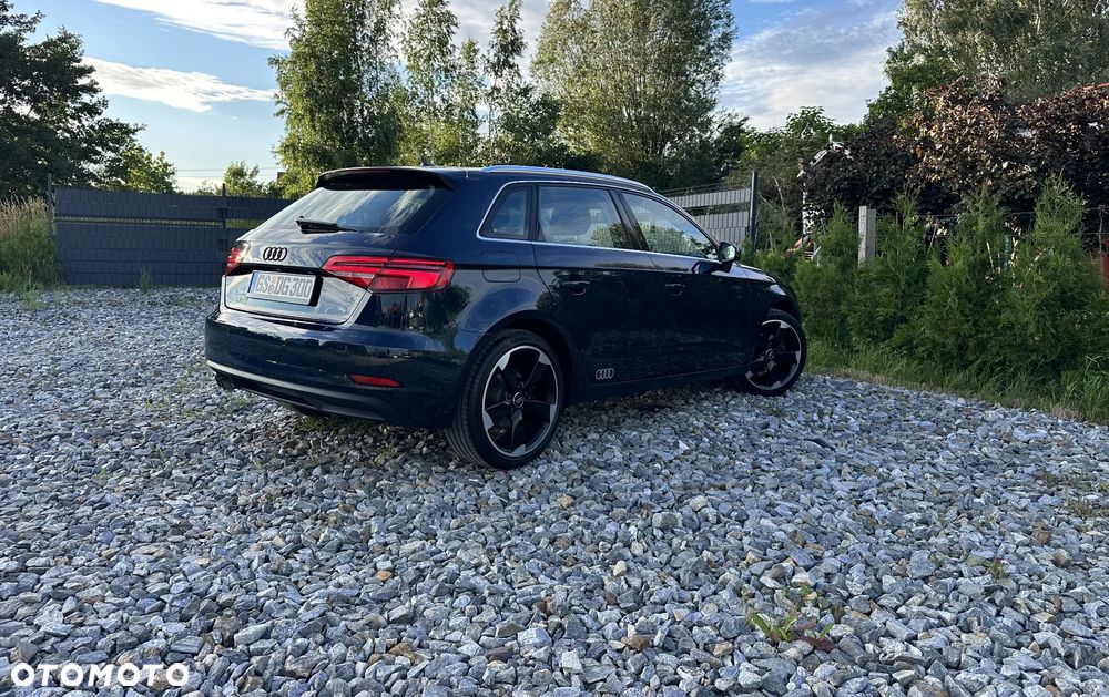Audi A3 Sportback 2.0 TDI design - 3