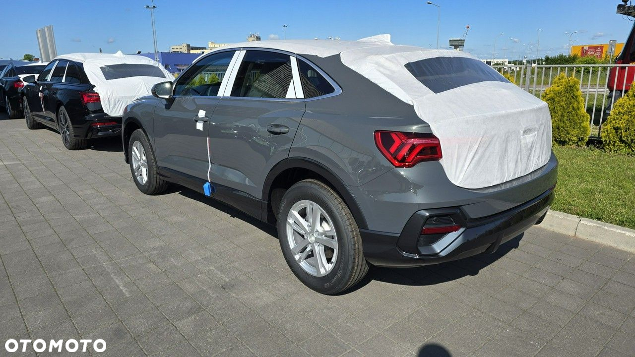 Audi Q3 Sportback - 4