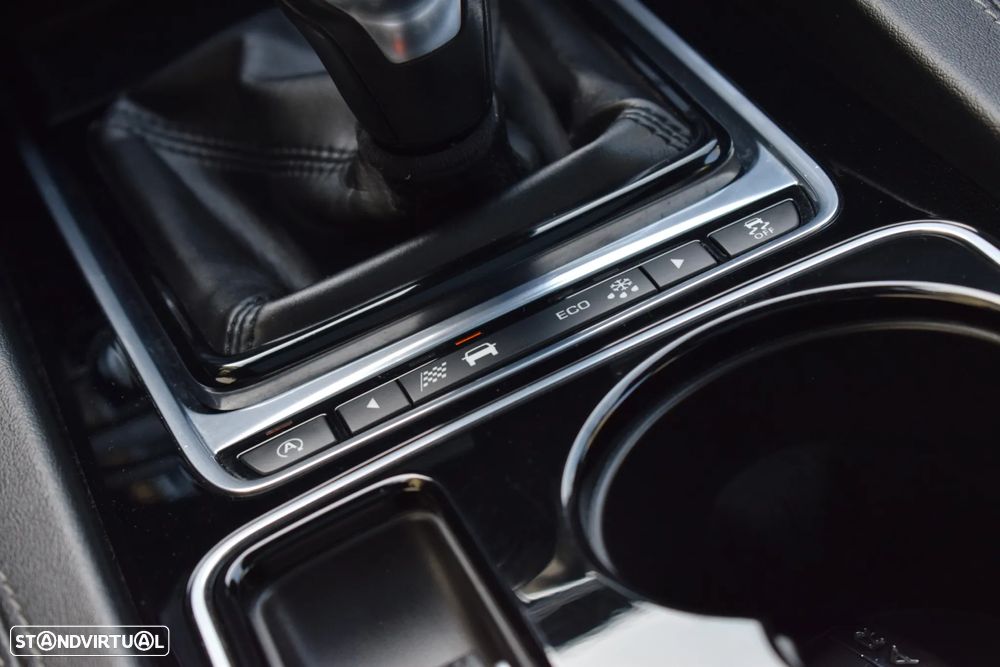 Jaguar F-Pace 2.0 i4D R-Sport - 46