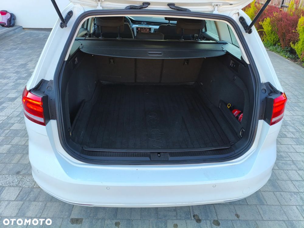 Volkswagen Passat 2.0 TDI SCR Comfortline DSG - 5