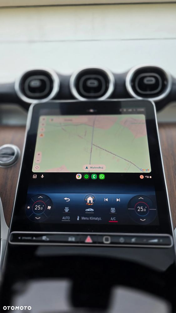 Mercedes-Benz GLC - 14