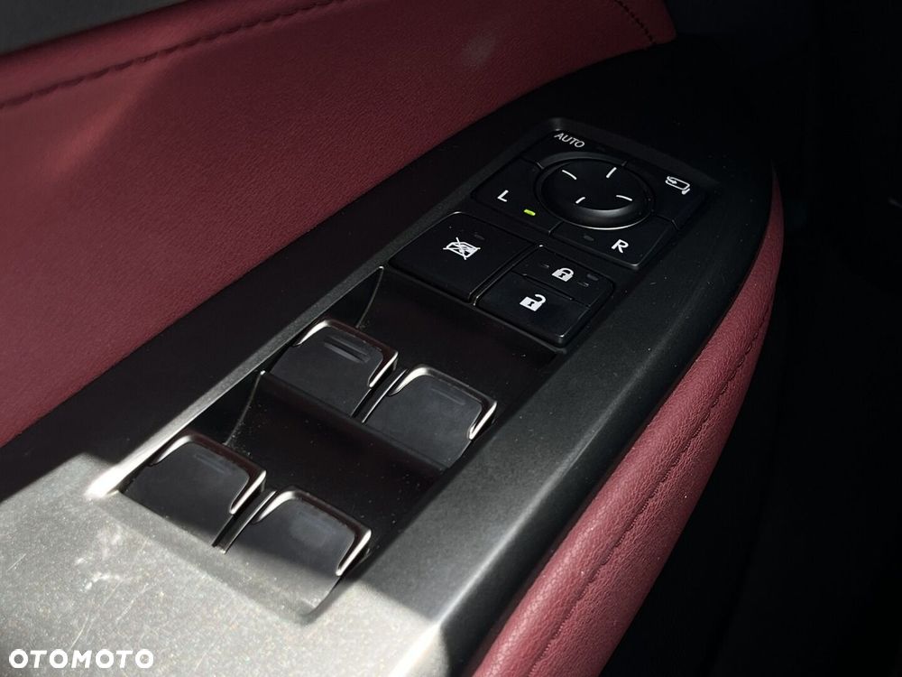 Lexus NX 350h Prestige 2WD - 18