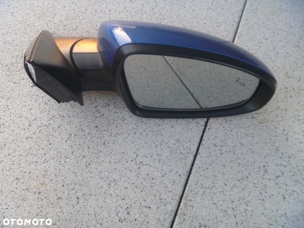KIA XCEED LUSTERKO PRAWE 10 PIN BLIS EUROPA 87620-J7371 - 3