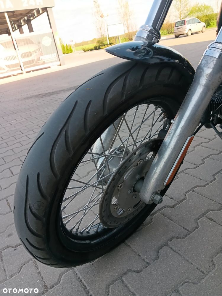 Harley-Davidson Dyna Street Bob - 16