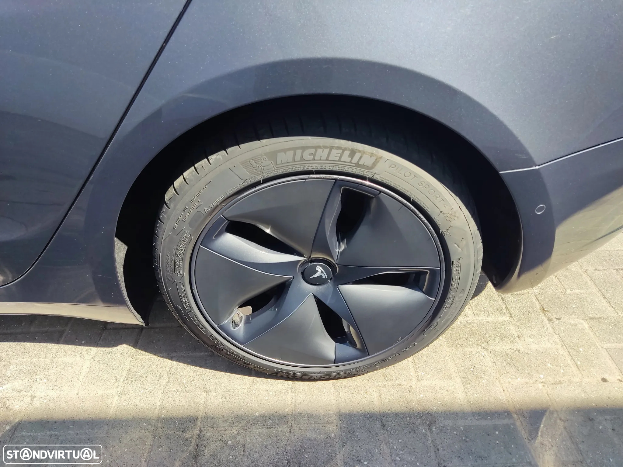 Tesla Model 3 Long Range AWD Dual Motor - 10