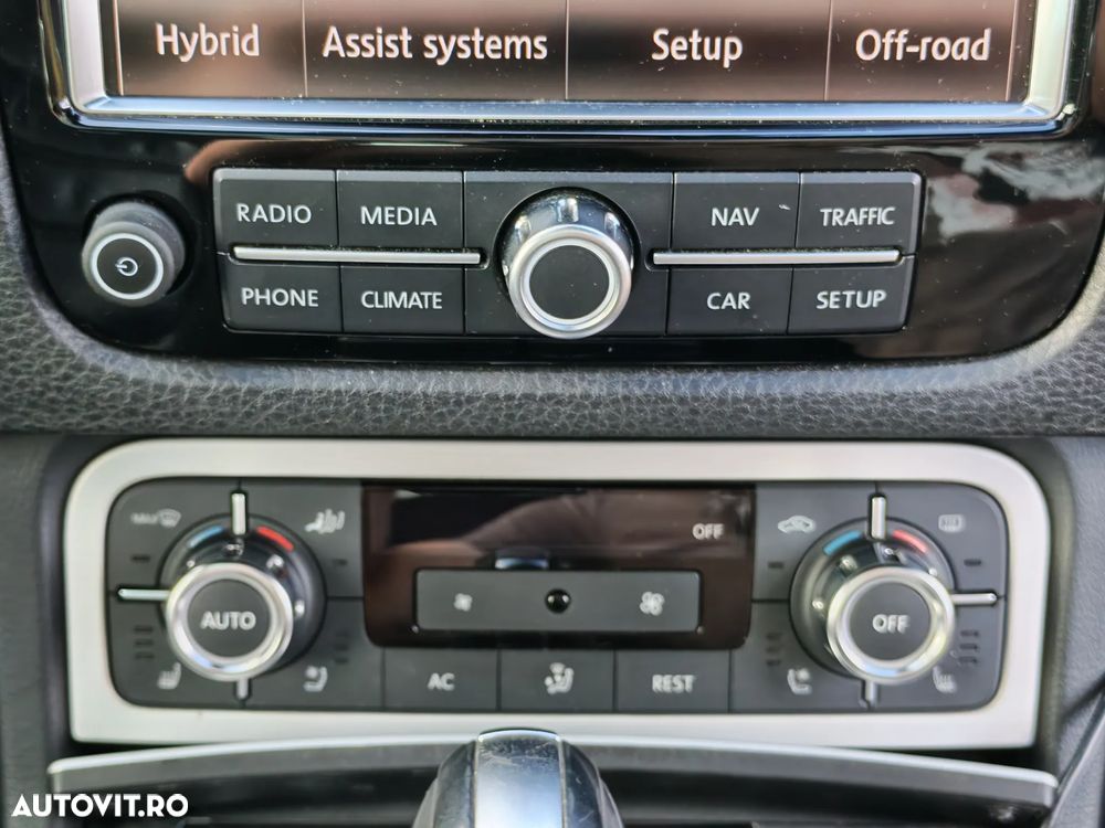 Volkswagen Touareg 3.0 V6 TFSI - 36