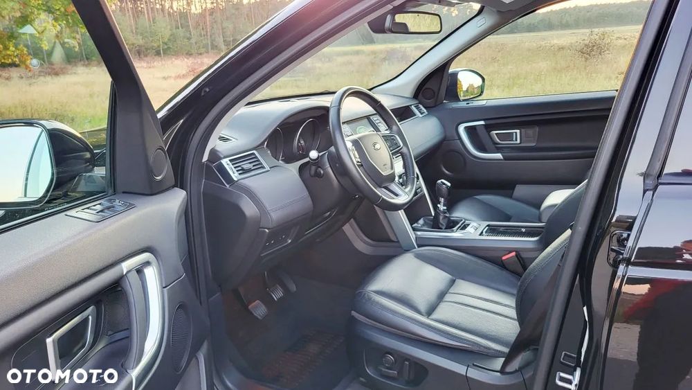 Land Rover Discovery Sport 2.0 D150 R-Dynamic - 17