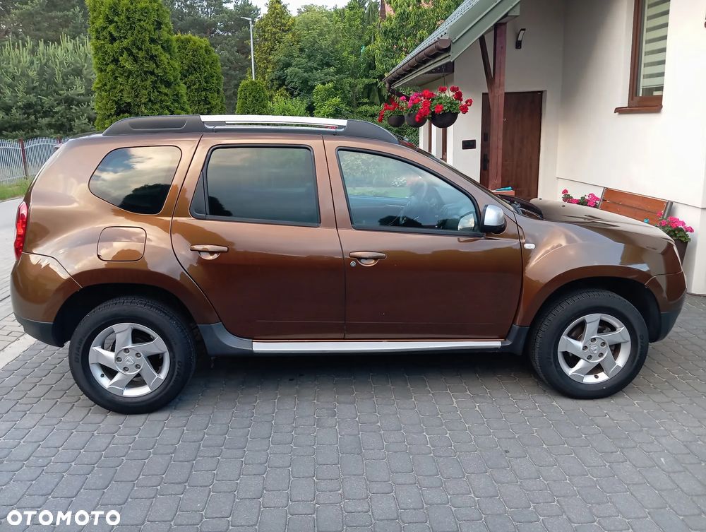 Dacia Duster 1.6 Laureate 4x4 - 23