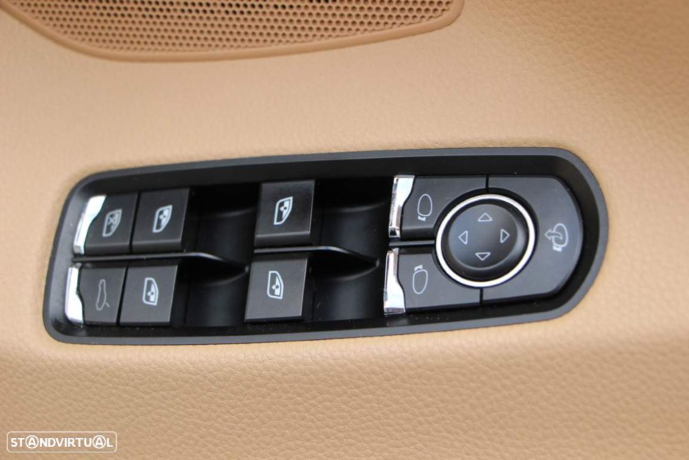 Porsche Panamera S E-Hybrid - 11