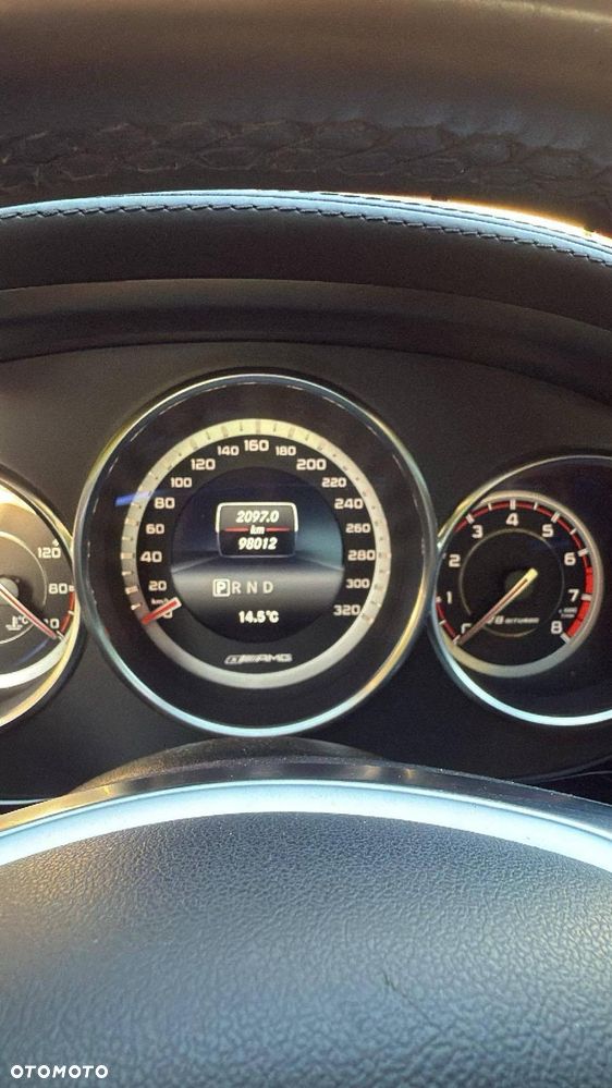 Mercedes-Benz CLS - 8