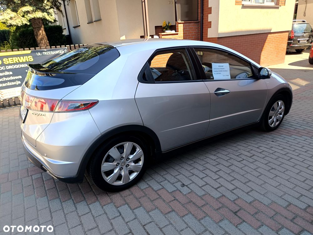 Honda Civic 1.4 i-VTEC - 9