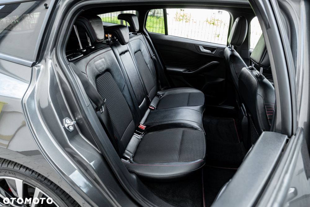 Ford Focus 1.0 EcoBoost Start-Stopp-System ST-LINE X - 21