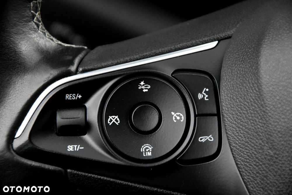 Opel Insignia 1.6 Innovation - 27