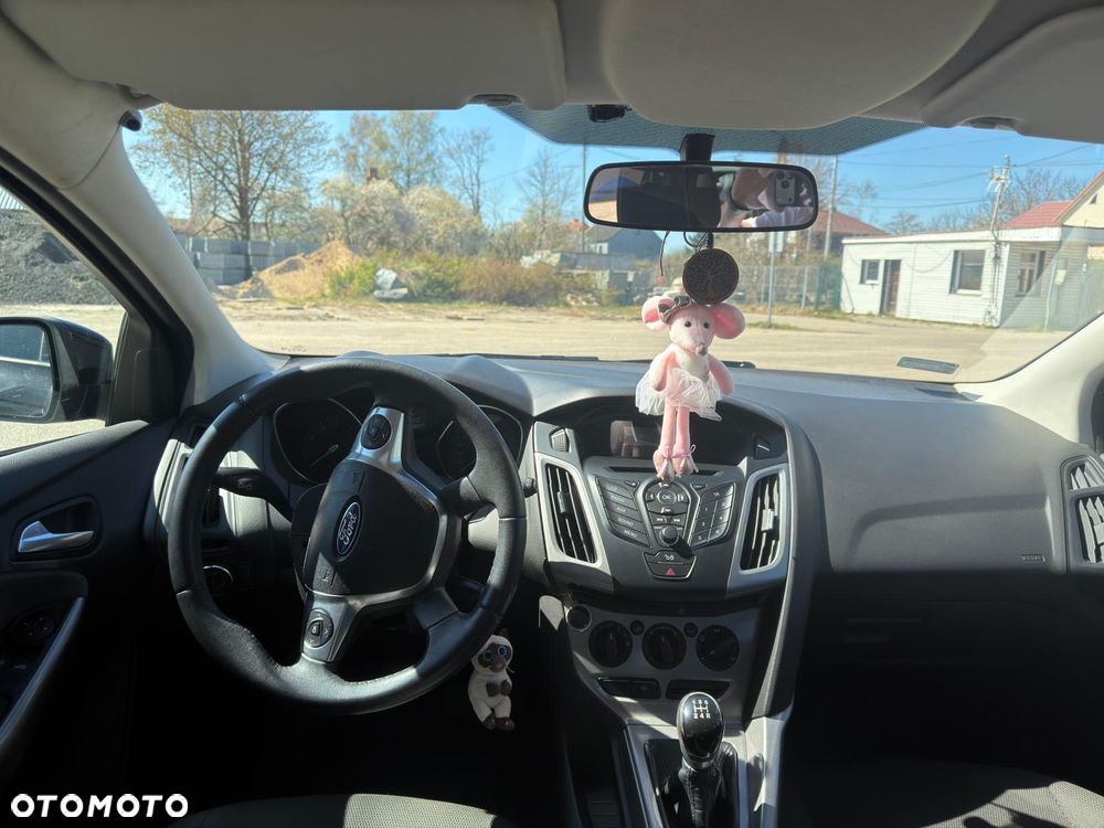 Ford Focus 1.6 Ambiente Start - 8