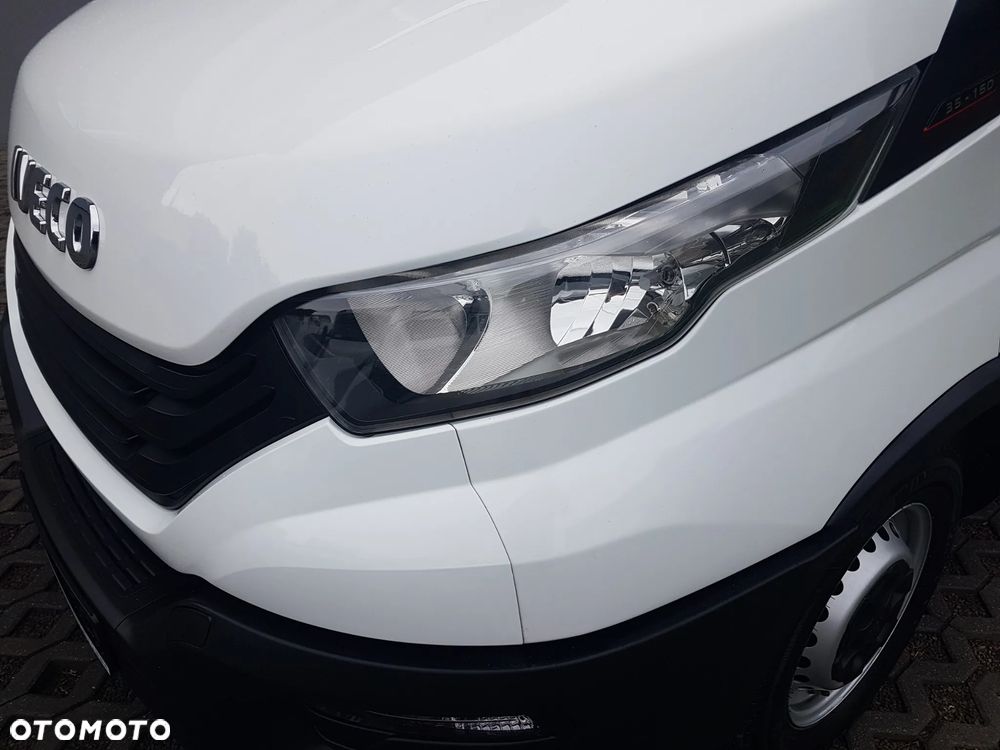 Iveco DAILY KONTENER 8EP KLIMA 4,23x2,24x2,25 3,0-160KM 35S16 KRAJOWY MANUAL 6-BIEGÓW - 32