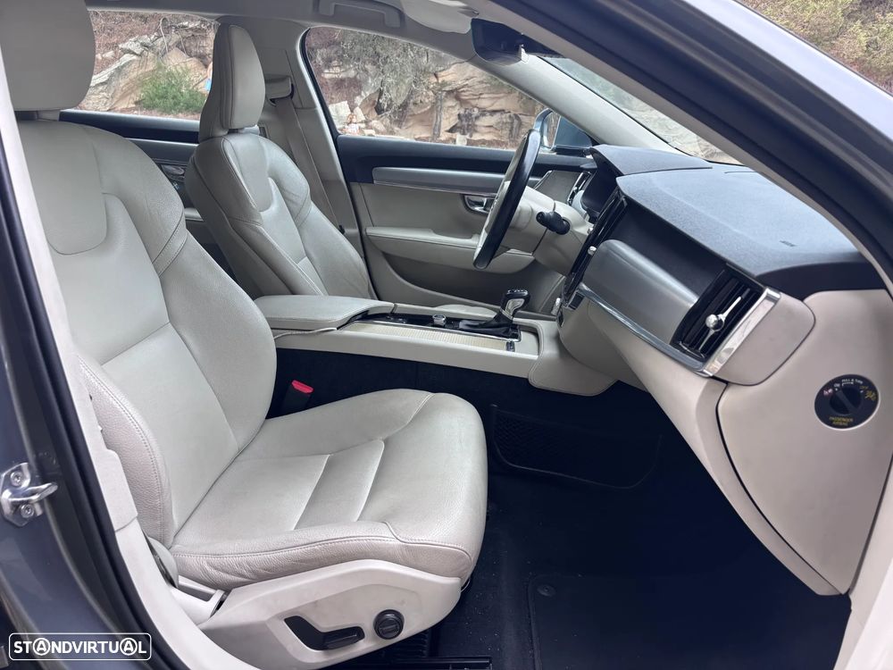 Volvo V90 2.0 D4 Momentum Geartronic - 13