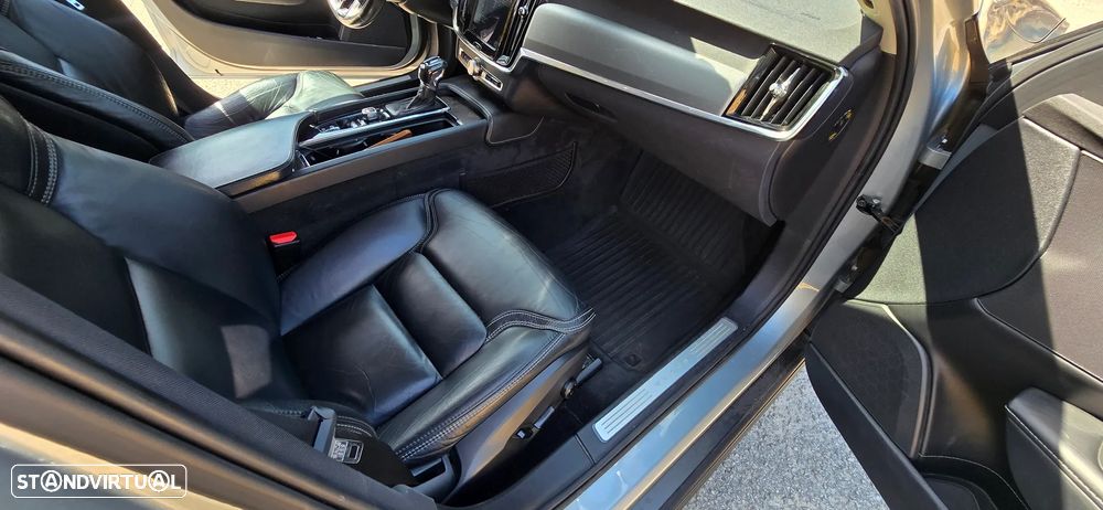 Volvo V90 Cross Country 2.0 D4 Pro AWD Geartronic - 13