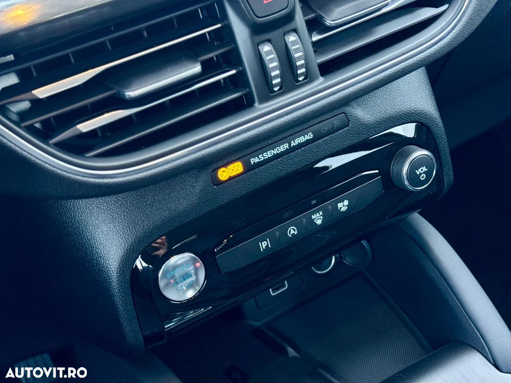 Ford Kuga 1.5 EcoBoost A8 FWD Titanium - 15