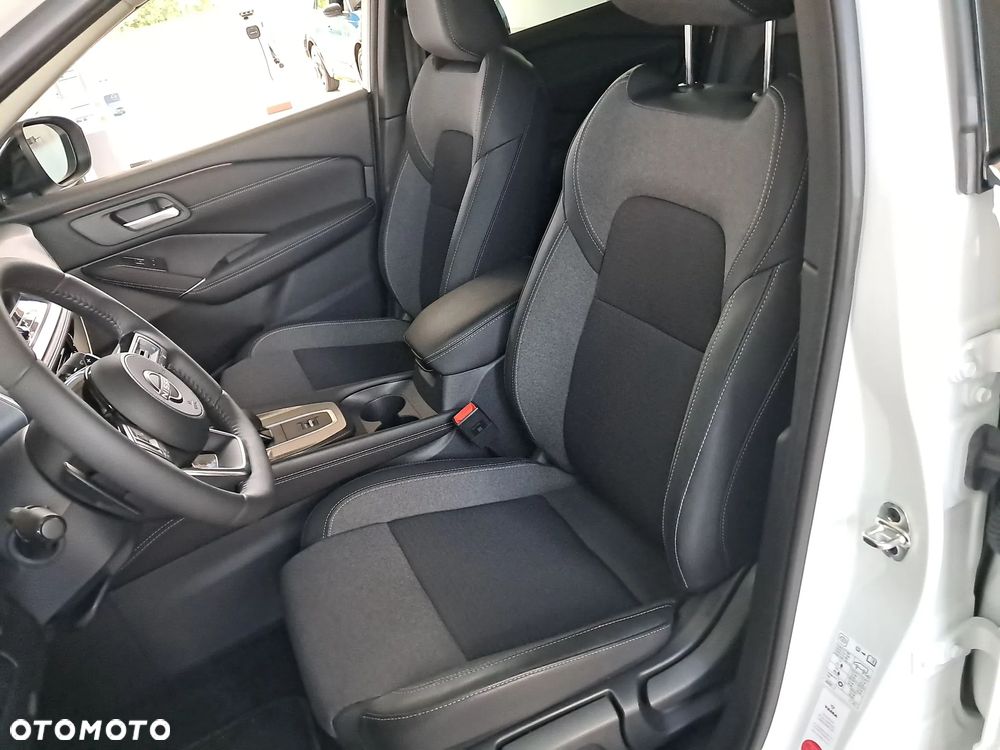 Nissan Qashqai 1.3 DIG-T MHEV N-Connecta Xtronic - 11