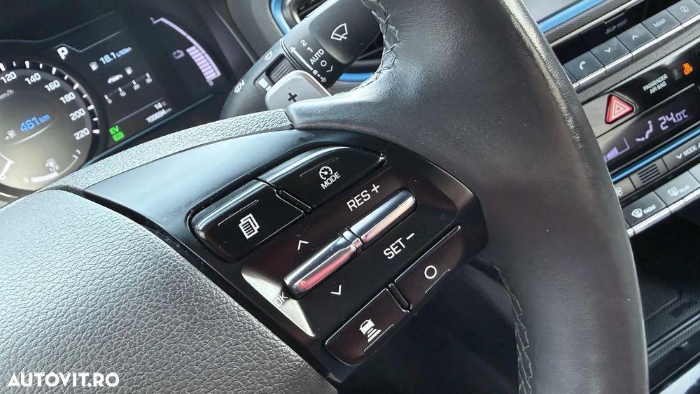Hyundai IONIQ 1.6 GDI Premium - 17