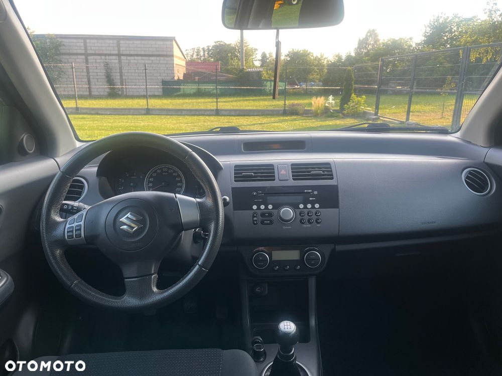 Suzuki Swift - 5