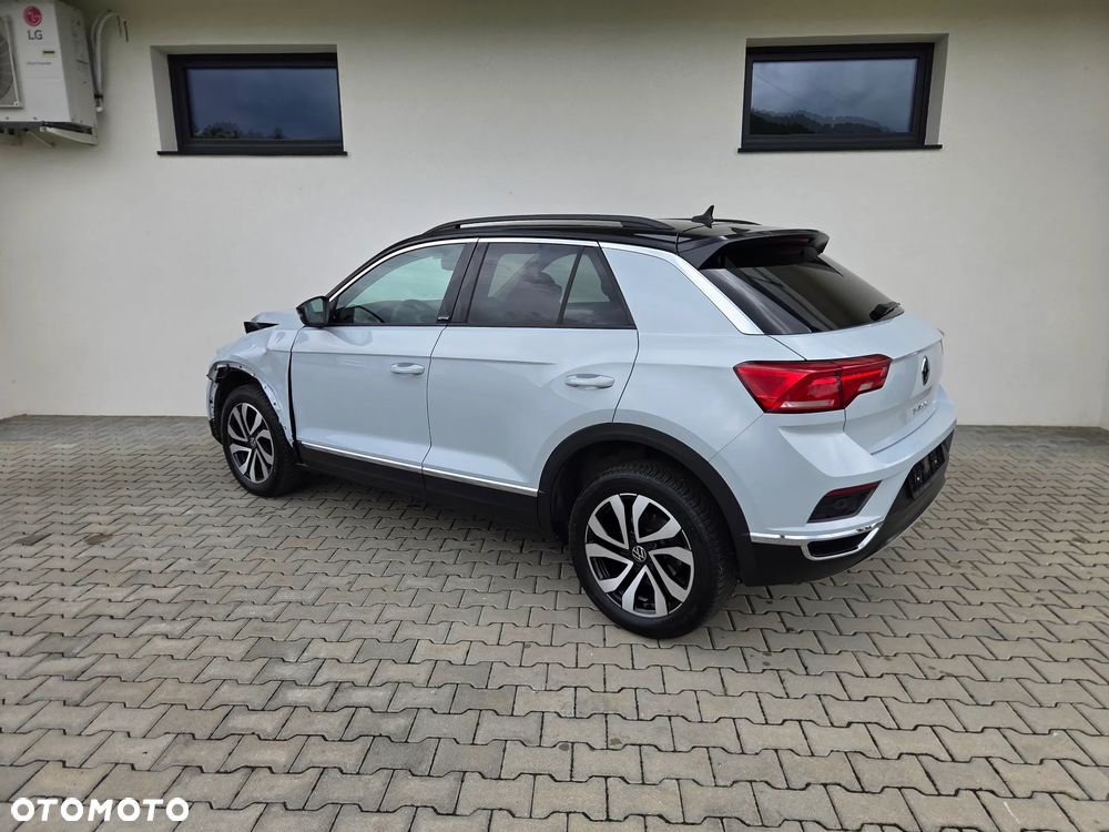 Volkswagen T-Roc - 18
