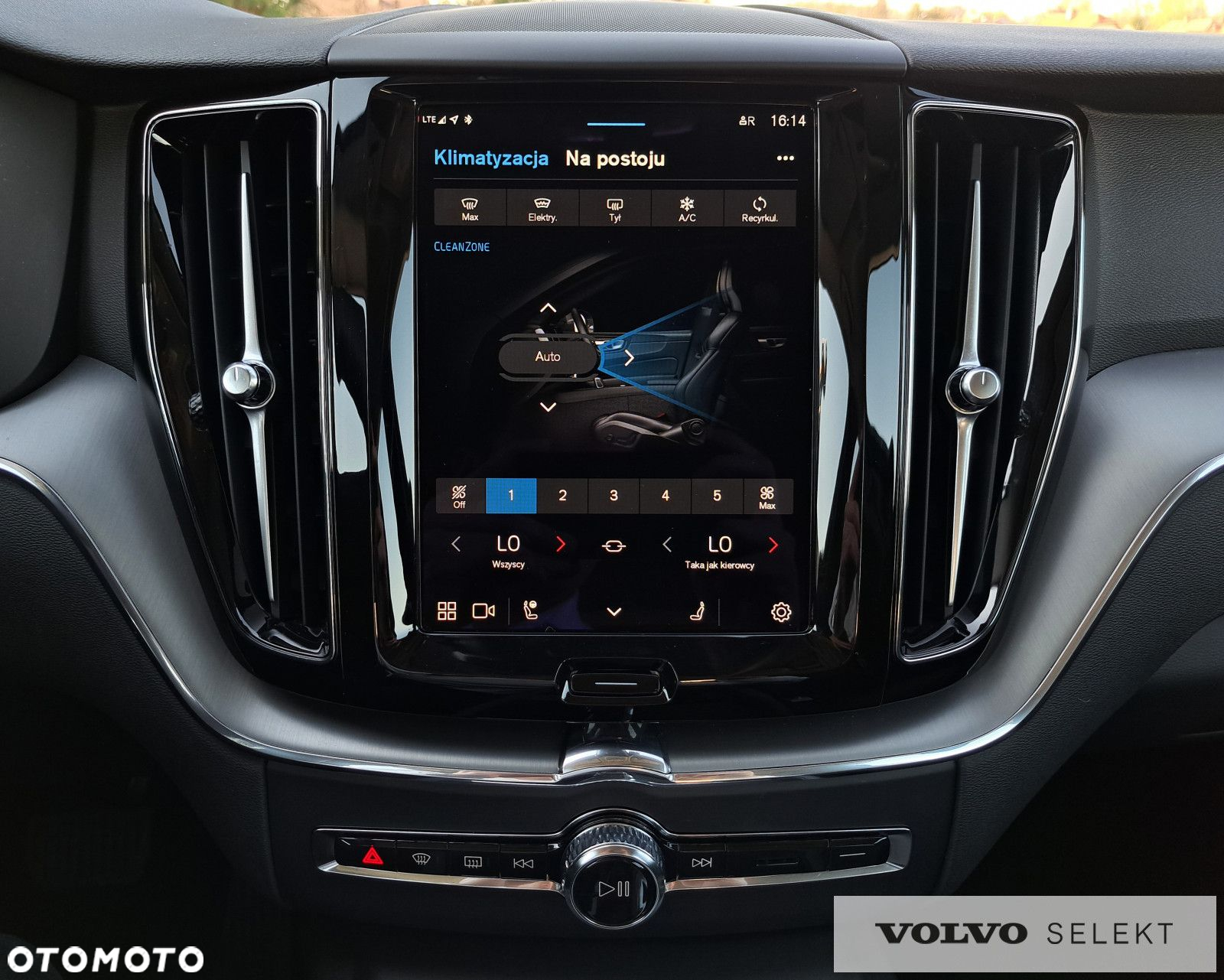Volvo XC 60 - 23