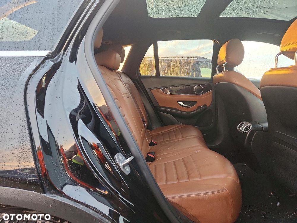 Mercedes-Benz GLC - 9