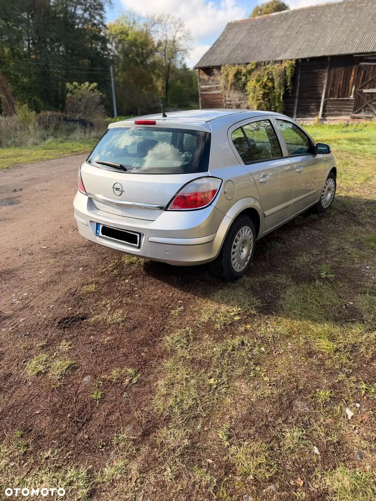 Opel Astra - 4