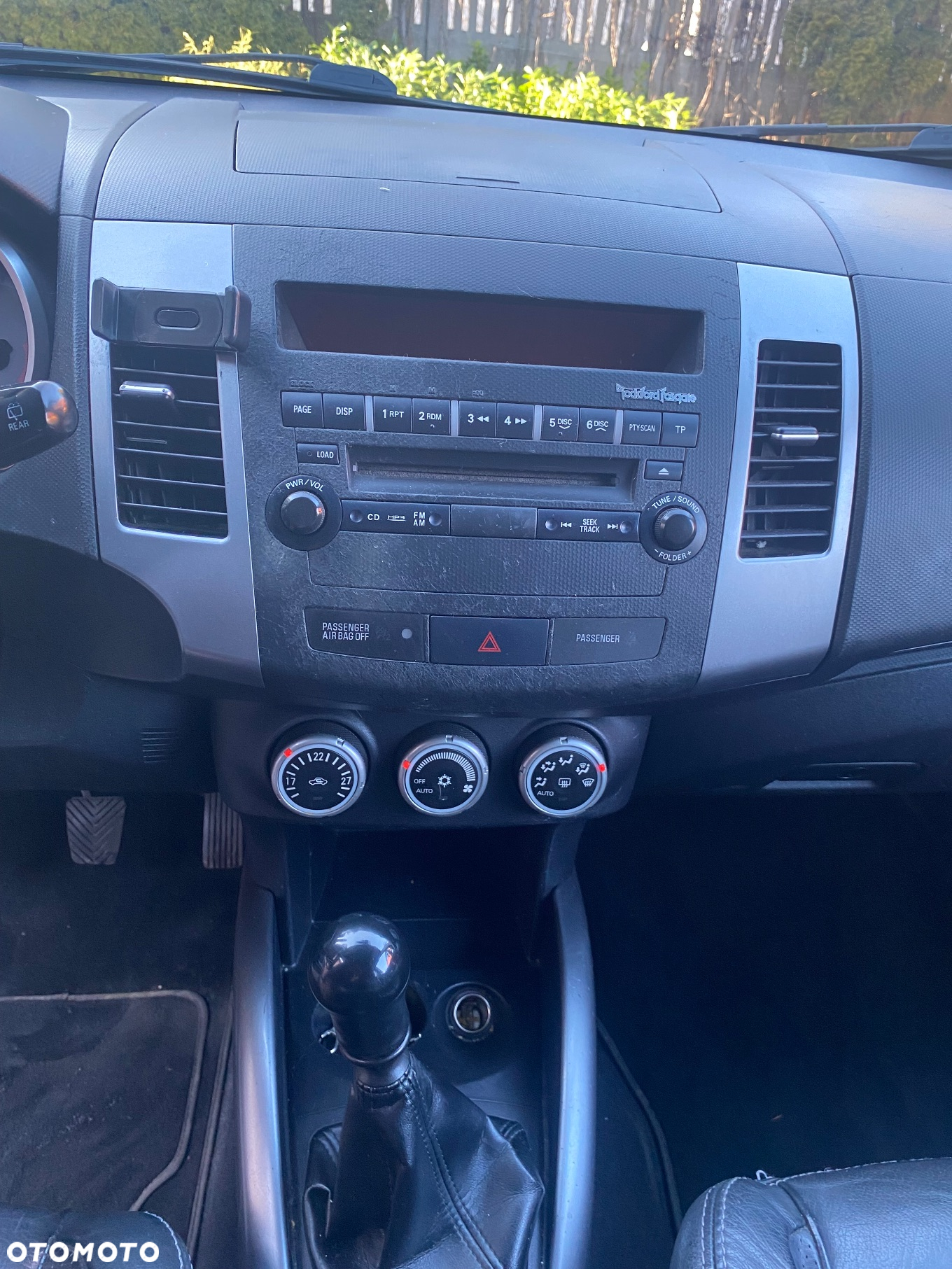 Mitsubishi Outlander 2.0 DID Intense + - 12