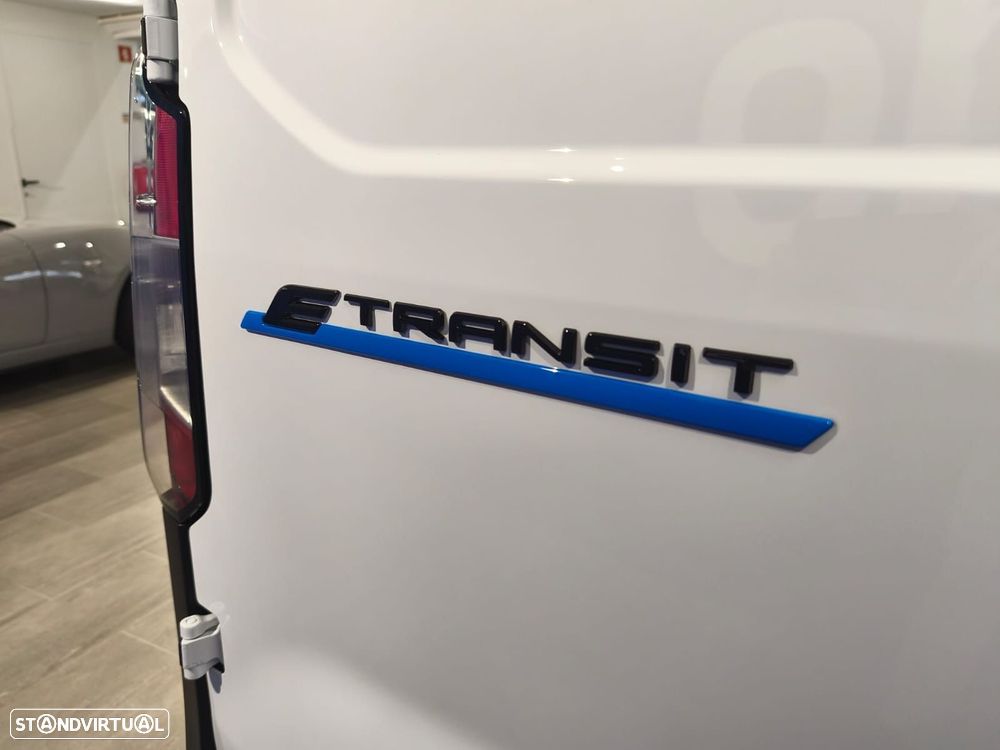 Ford Tourneo Courier 54 kWh Trend - 14