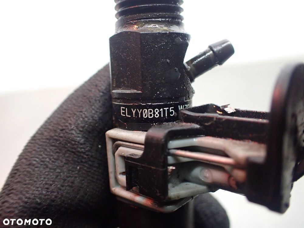 WTRYSK RENAULT CLIO III LIFT - 9